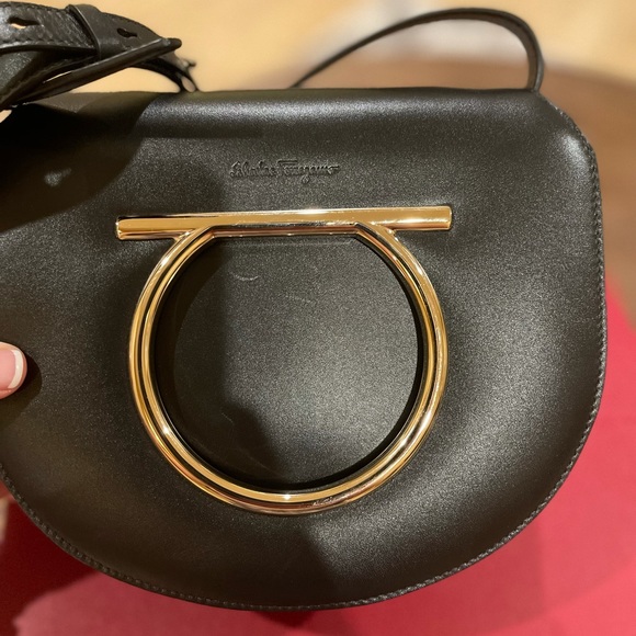 Ferragamo Purse - Picture 4 of 10